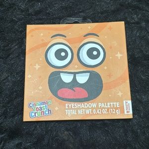 New cinnamon toast crunch eyeshadow paltte ❤️